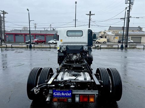 New 2025 Chevrolet Low Cab Forward image 16