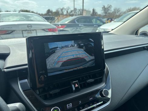 Used 2025 Toyota Corolla LE image 22