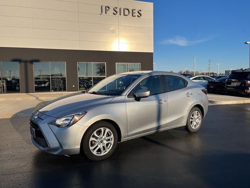 Used 2018 Toyota Yaris iA image 1