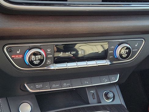 Used 2024 Audi Q5 2.0T Premium Plus image 16