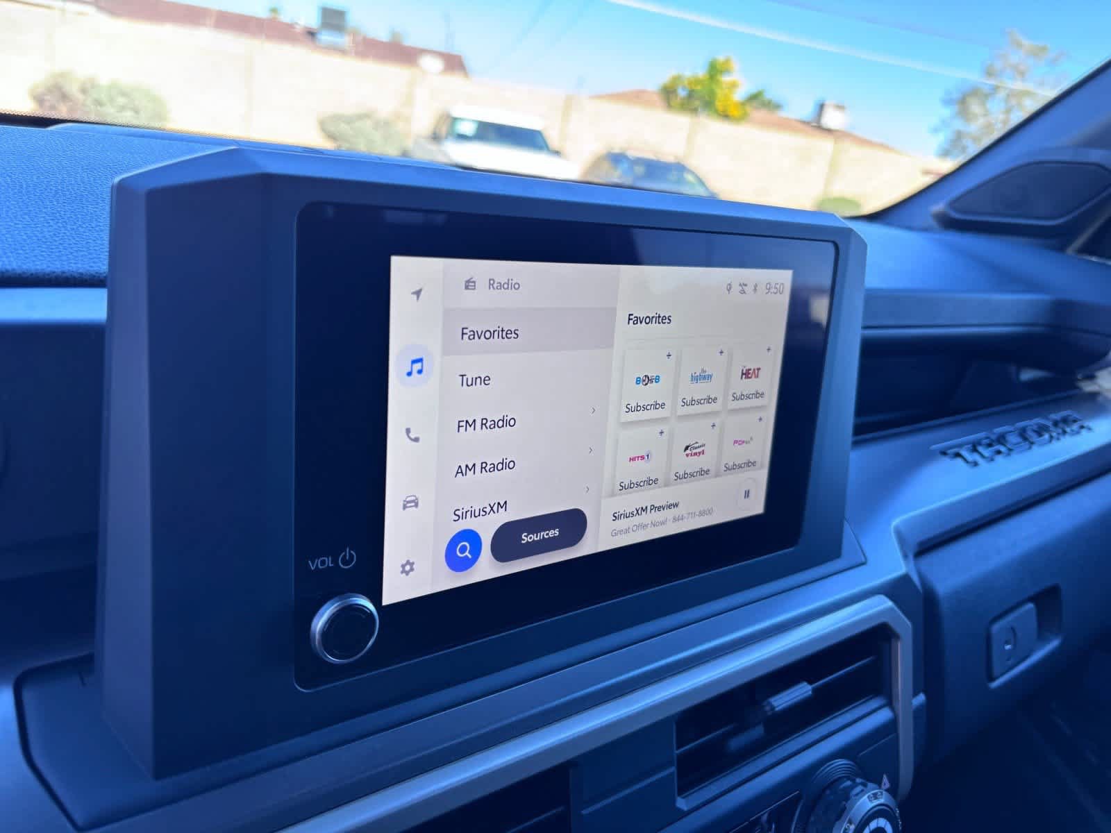 Used 2025 Toyota Tacoma SR5 AWD/4WD image 26