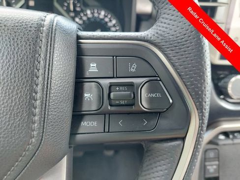 Used 2025 Toyota Tundra SR5 w/ SR5 Premium Package AWD/4WD image 29