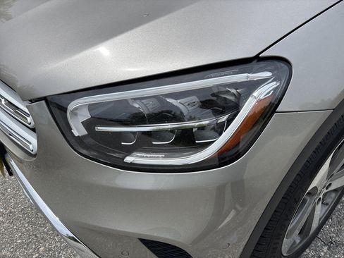 Used 2020 Mercedes-Benz GLC 300 4MATIC image 9