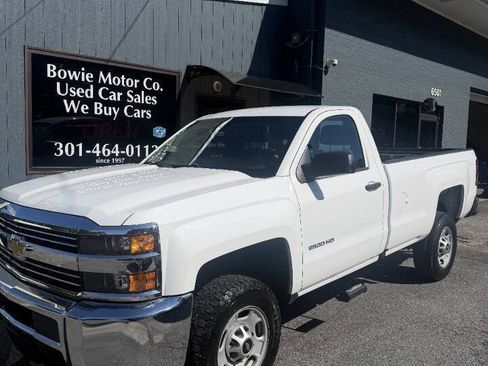 Used 2018 Chevrolet Silverado 2500 W/T RWD image 1
