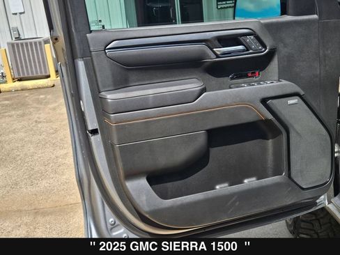 Used 2025 GMC Sierra 1500 AT4 w/ AT4 Premium Package AWD/4WD image 14