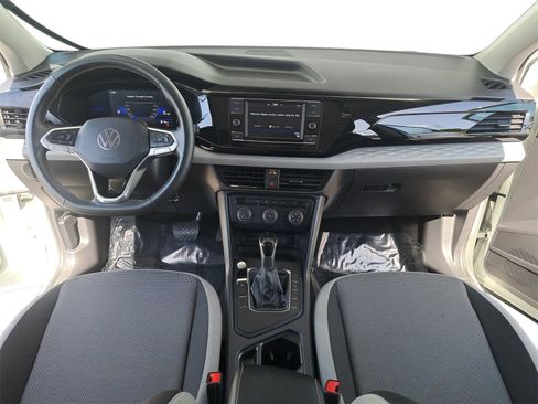 Used 2022 Volkswagen Taos S image 9