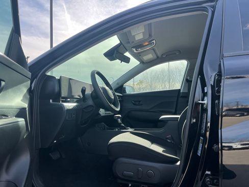 Used 2025 Hyundai Kona SEL image 22