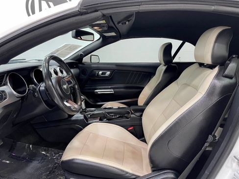 Used 2018 Ford Mustang GT Premium RWD image 12
