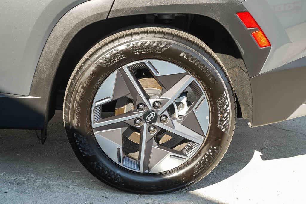 Used 2026 Hyundai Tucson SEL FWD image 11