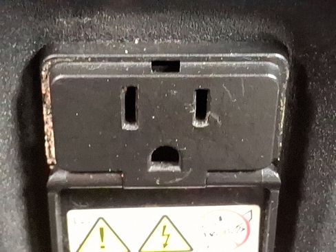 Used 2021 Jeep Renegade Latitude image 25