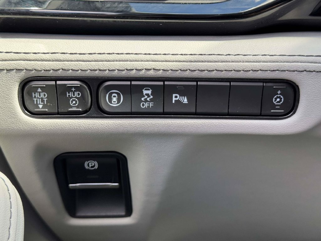 Certified 2026 Acura MDX w/ Advance Package AWD/4WD image 19