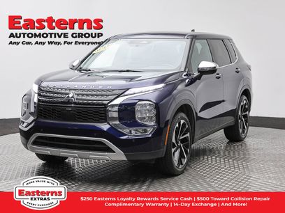 Used 2023 Mitsubishi Outlander SE