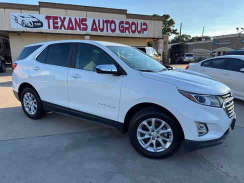 Used 2021 Chevrolet Equinox LT image 2