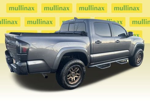 Used 2016 Toyota Tacoma SR5 image 3