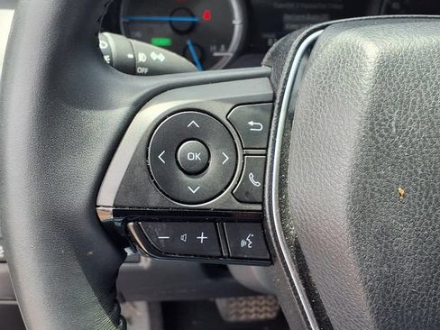 Used 2024 Toyota Venza XLE AWD/4WD image 21