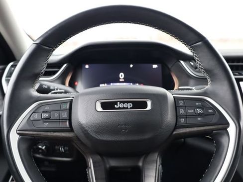 Used 2022 Jeep Grand Cherokee L Limited image 14