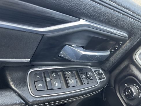 Used 2024 RAM 3500 Laramie w/ Night Edition image 23