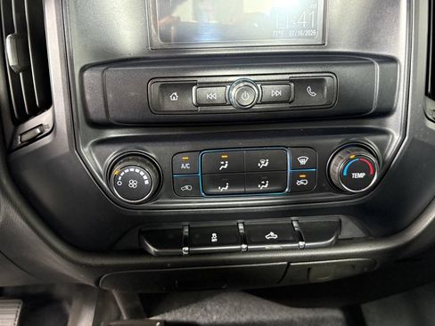 Used 2017 Chevrolet Silverado 1500 W/T AWD/4WD image 22