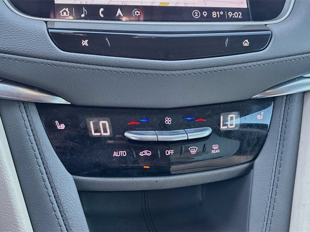 Used 2024 Cadillac XT5 Premium Luxury w/ LPO, Floor Liner Package AWD/4WD image 16