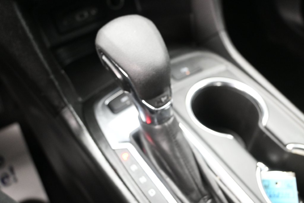 Used 2022 Chevrolet Equinox LT AWD/4WD image 17