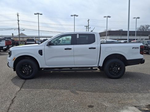 New 2025 Ford Ranger XLT w/ Equipment Group 301A High AWD/4WD image 4