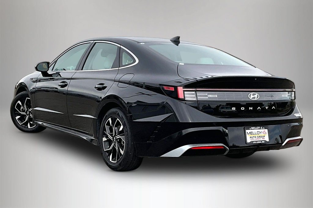 Used 2024 Hyundai Sonata SEL FWD image 4