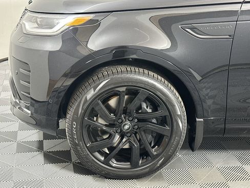 Certified 2025 Land Rover Discovery Dynamic SE image 10
