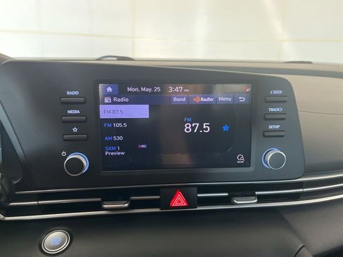 Used 2022 Hyundai Elantra SEL FWD image 62