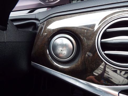 Used 2015 Mercedes-Benz S 550 Sedan w/ Sport Package image 14
