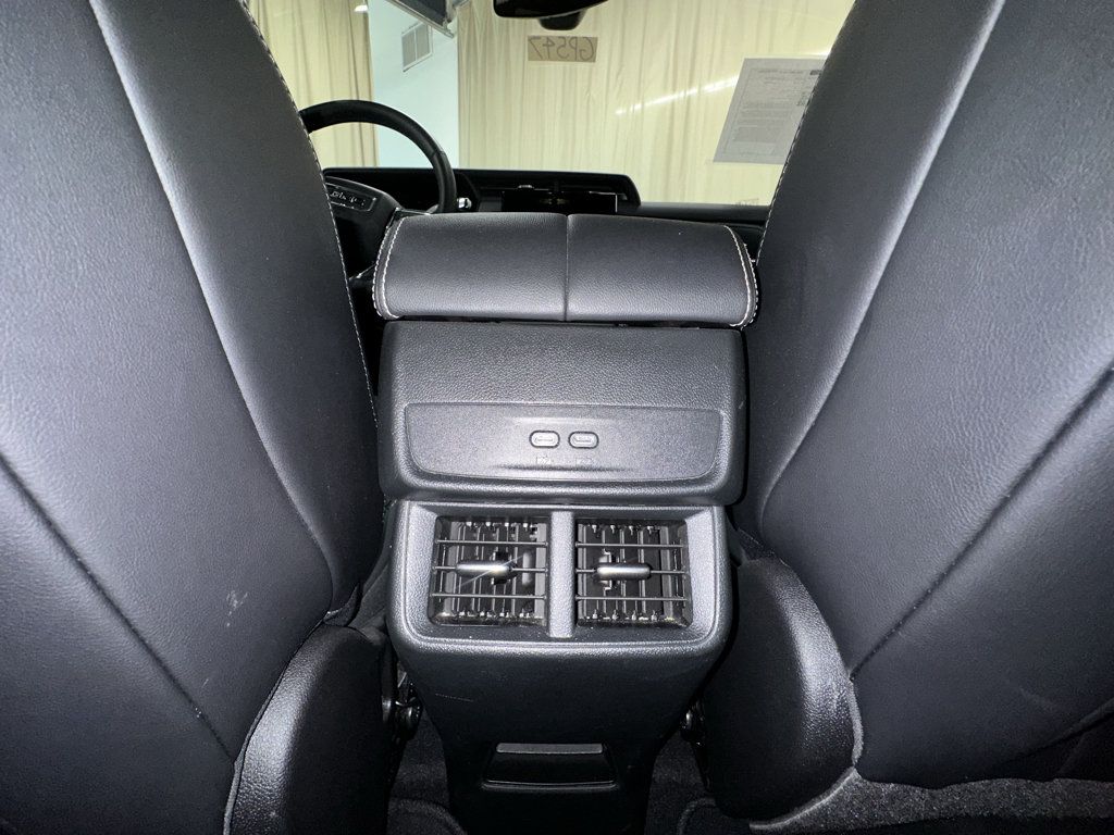 Used 2026 GMC Terrain Elevation w/ Elevation Premium Package FWD image 19