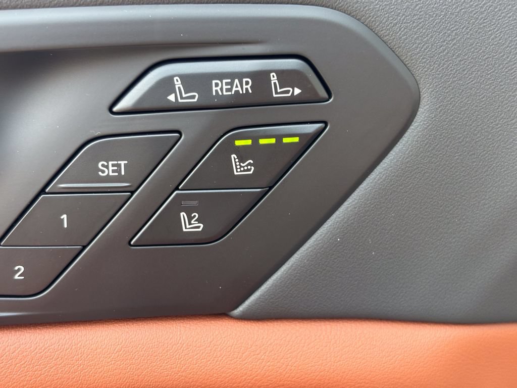 New 2027 BMW X7 M60i AWD/4WD image 14