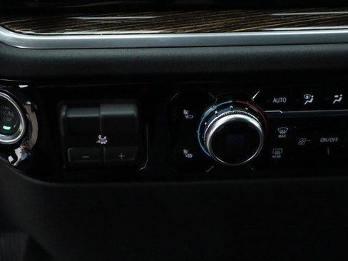 New 2026 GMC Sierra 2500 SLE w/ SLE Value Package; image 37