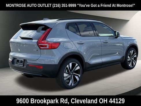 New 2026 Volvo XC40 B5 Plus w/ Climate Package AWD/4WD image 5