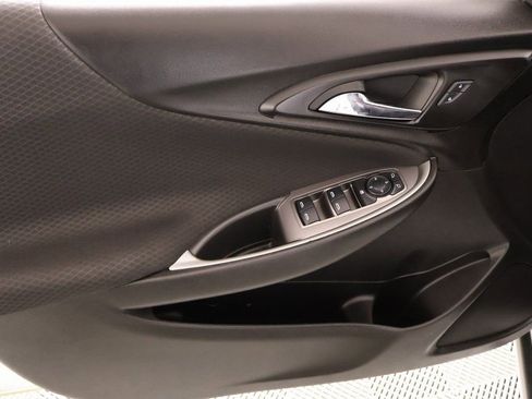 Used 2025 Chevrolet Malibu LS image 14