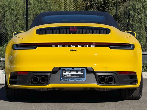 Certified 2021 Porsche 911 Carrera image 6