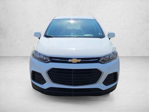 Used 2019 Chevrolet Trax LS w/ LPO, Protection Package FWD image 2
