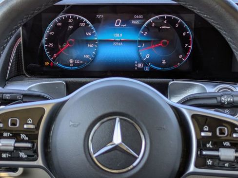 Used 2022 Mercedes-Benz GLB 250 image 28