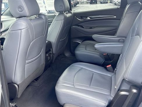 Used 2024 Buick Enclave Essence AWD/4WD image 23