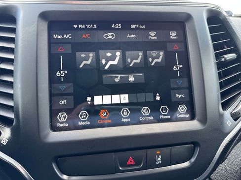 Used 2022 Jeep Cherokee Latitude Lux AWD/4WD image 26