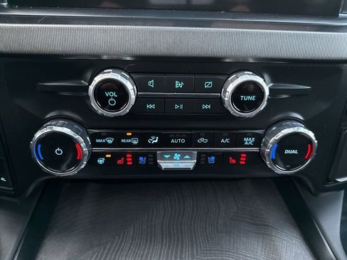 Certified 2023 Ford F350 Platinum w/ FX4 Off-Road Package image 31