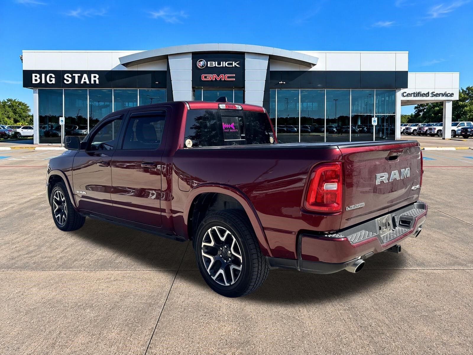Used 2025 RAM 1500 Laramie w/ Laramie Southwest Edition AWD/4WD image 9