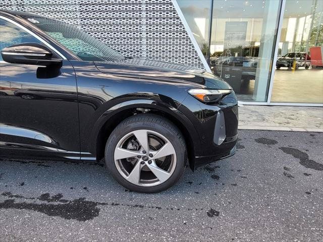 Used 2025 Audi Q5 Premium Plus AWD/4WD image 2