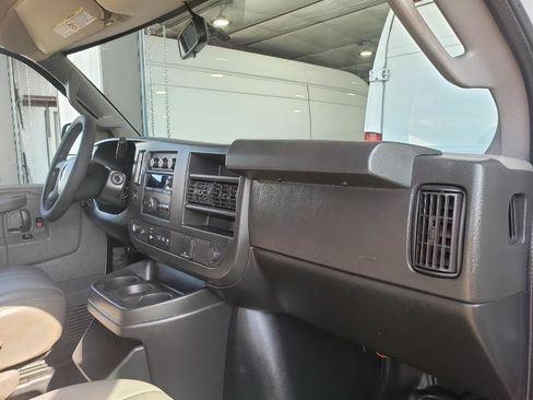 Used 2020 Chevrolet Express 2500 w/ Enhanced Convenience Package RWD image 12