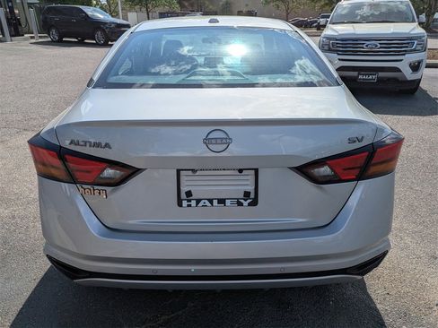 Used 2023 Nissan Altima 2.5 SV image 7