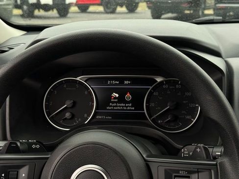 Used 2024 Nissan Rogue SV image 6