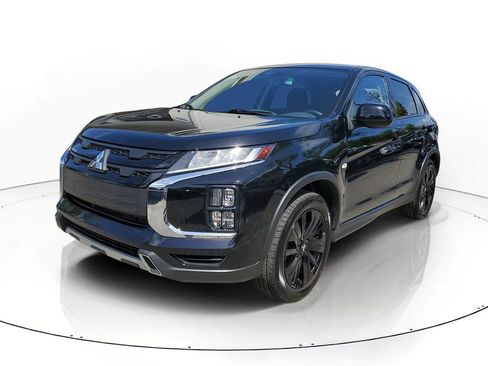 Used 2023 Mitsubishi Outlander Sport LE image 3