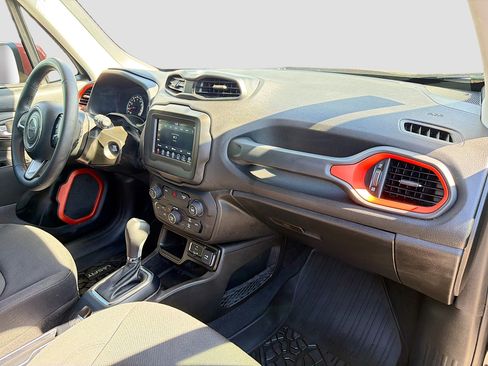 Used 2020 Jeep Renegade Latitude image 13