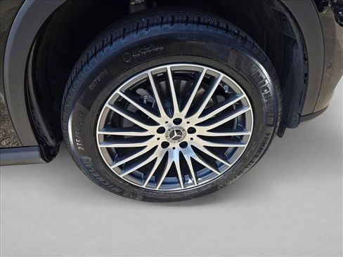Certified 2026 Mercedes-Benz GLC 300 image 21