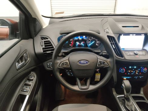 Used 2018 Ford Escape SE w/ SE Sync 3 Package FWD image 22
