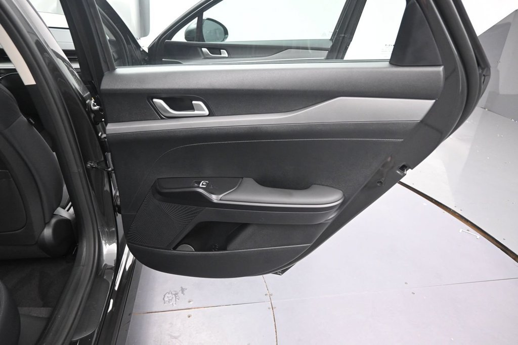 New 2026 Kia K5 LXS FWD image 19